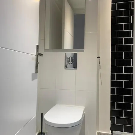דירה Comfortable 2 Bedroom Perfect For 4 People *